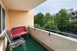 AIGNER - Ideale Kapitalanlage: Attraktive 2-Zimmer-Wohnung mit Süd-/ Ostbalkon – 81737 München – Vorschaubild 3