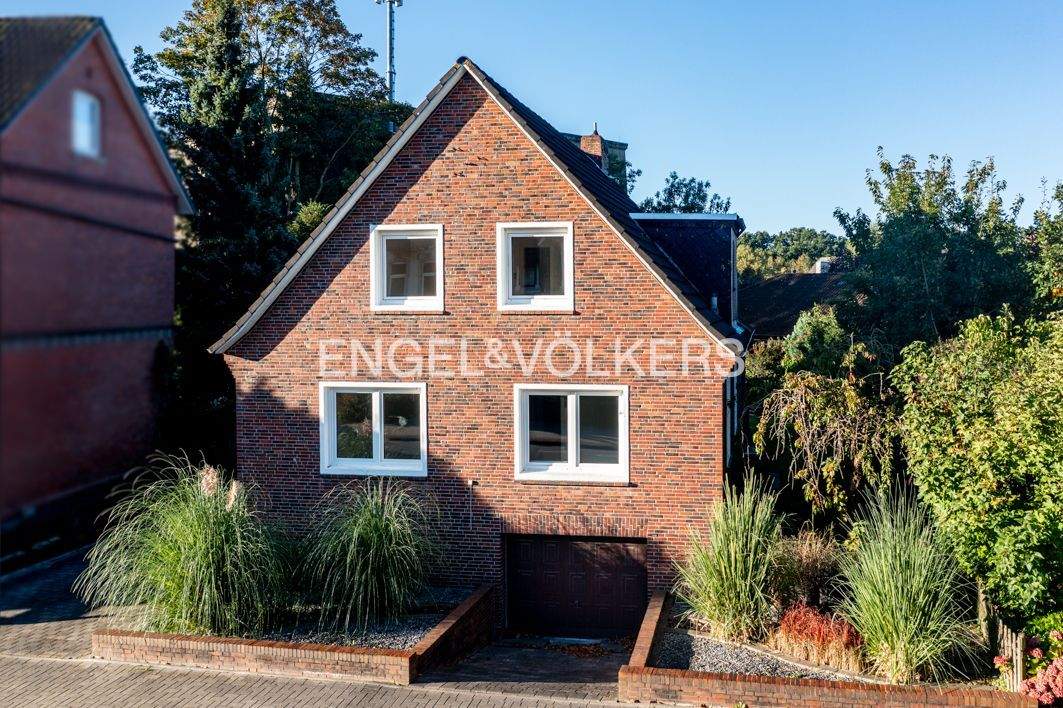 Ihr neues Zuhause: EFH mit Glasfaser, Wintergarten & Platz für die Familie – Emden – Bild 1 von 6