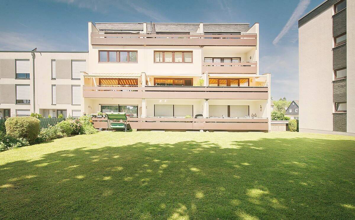 Modernisierte Eigentumswohnung inklusive Garage in ruhiger Lage von Solingen-Wald – Solingen – Vorschaubild 2