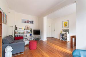 Altbau, Charme, Lage! Helle 3-Zimmer-Wohnung im Winterhude – 22299 Hamburg – Vorschaubild 3