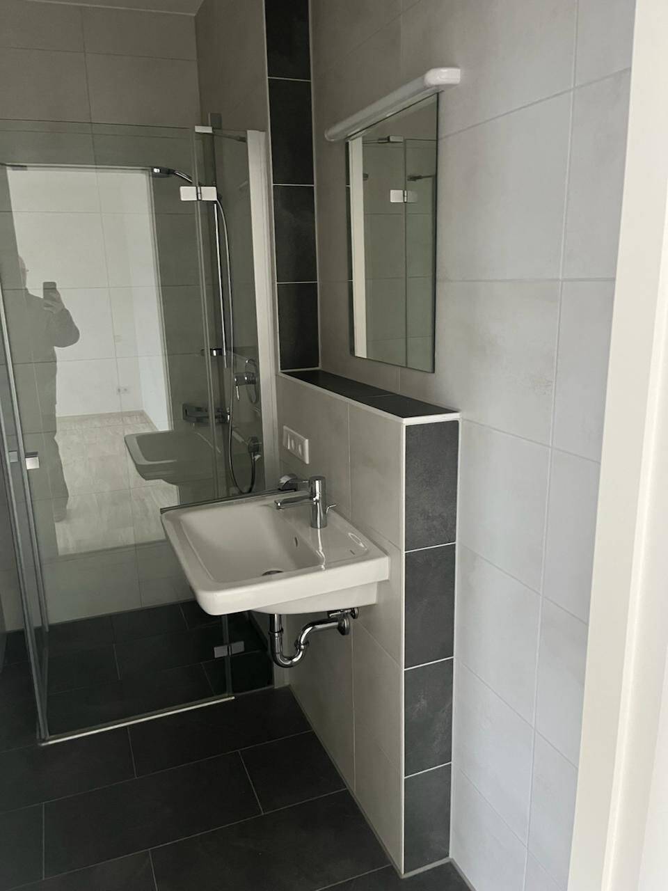 Schöne helle 1 Zimmer Wohnung in der Wohnanlage "Wohnen am Rottufer" in Eggenfelden – Eggenfelden – Vorschaubild 2