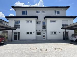 Erstbezug: Neubau Penthouse-Wohnung mit Aufzug bis in die Wohnung und beeindruckender Dachterrasse!
