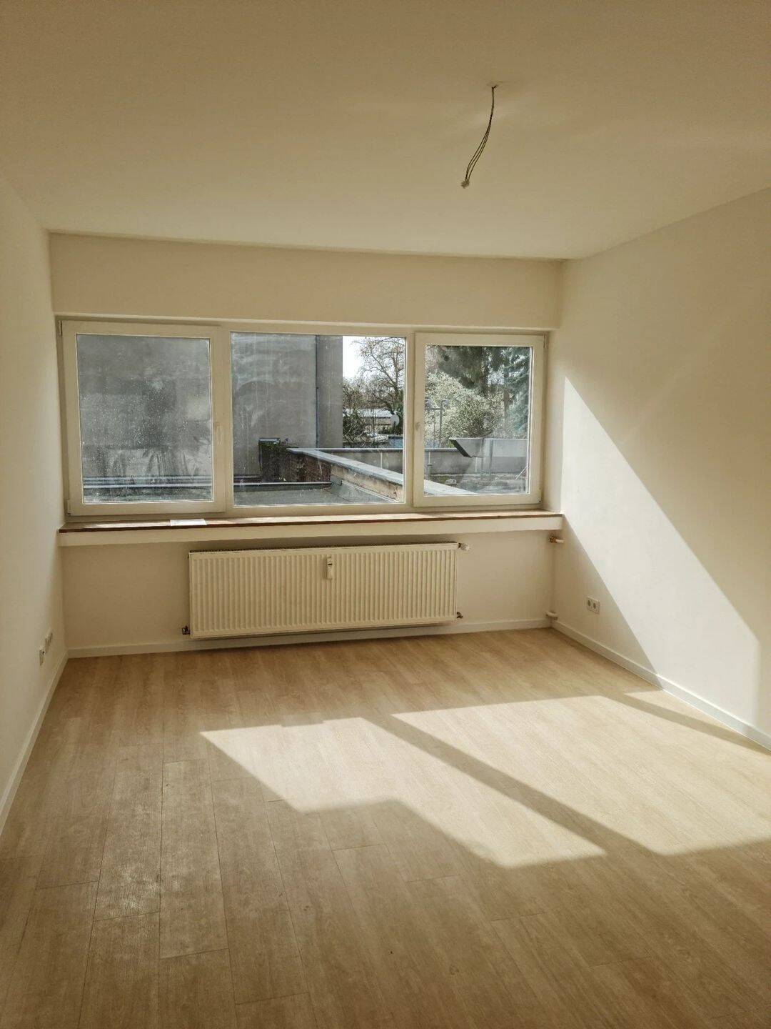 Kernsanierte 1-Zimmer-Wohnung mit Wohnküche und Dachterrasse