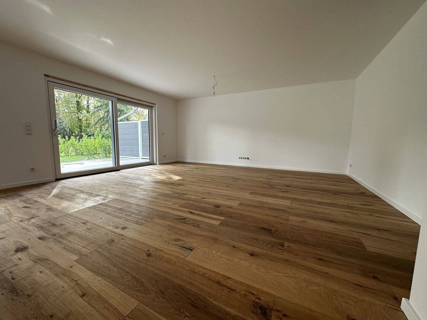 Bezugsfreie 3 Zimmerwohnung mit großer Süd-Terrasse und Garten – Düsseldorf – Vorschaubild 4