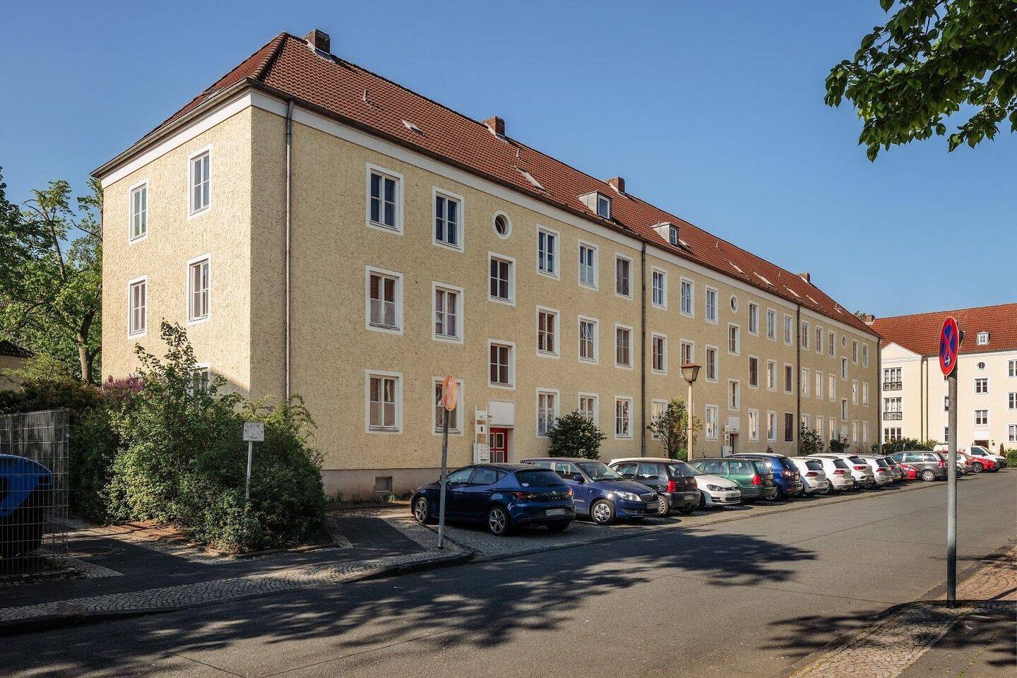 Zentrale Altbauwohnung // 2.OG rechts
