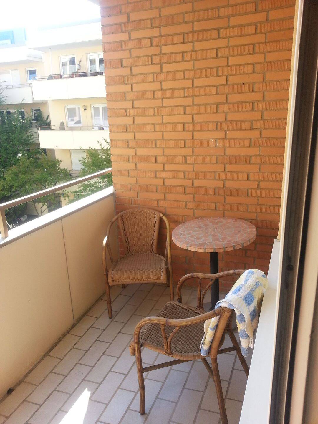 Möblierte 1-Zimmer-Wohnung München-Pasing mit Süd-Loggia – München – Vorschaubild 3
