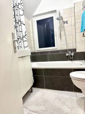 +++ MÖBLIERTE- HELLE- 2-ZIMMER -WOHNUNG - PERFEKT FÜR PENDLER +++ – 90763 Fürth – Vorschaubild 3