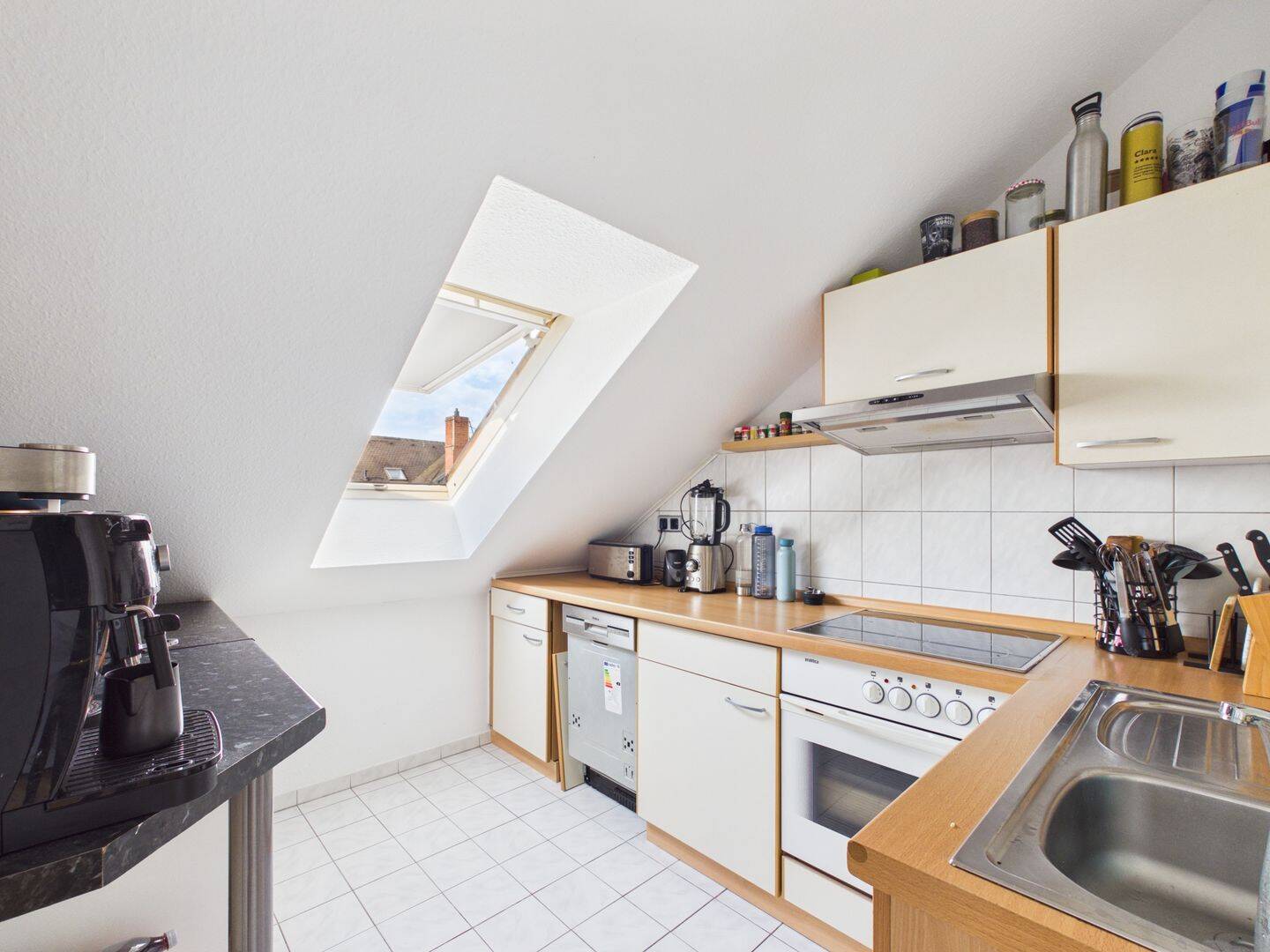 Lichtdurchflutete 2-Zimmerwohnung mit Loggia im begehrten Gohlis-Süd! – Leipzig – Vorschaubild 6