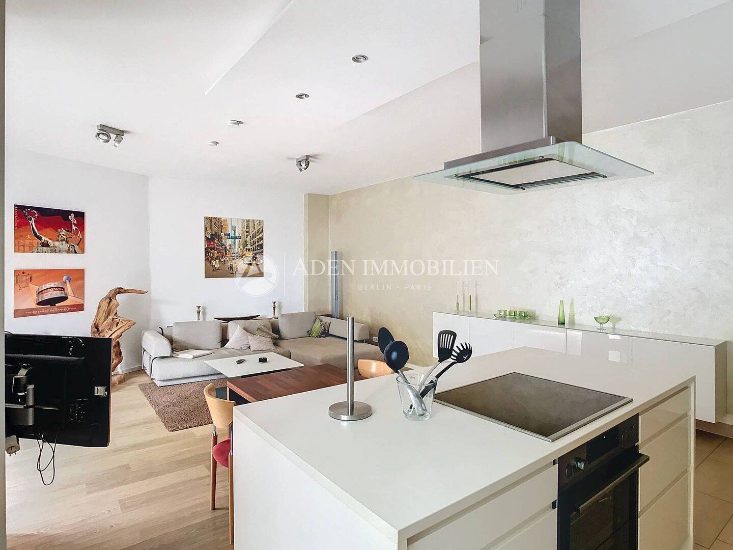 Bezugsfreie EG-Terrassen-Wohnung mit Hotel-Feeling in TOP-Lage Berlin-Charlottenburg ! – Berlin – Vorschaubild 9
