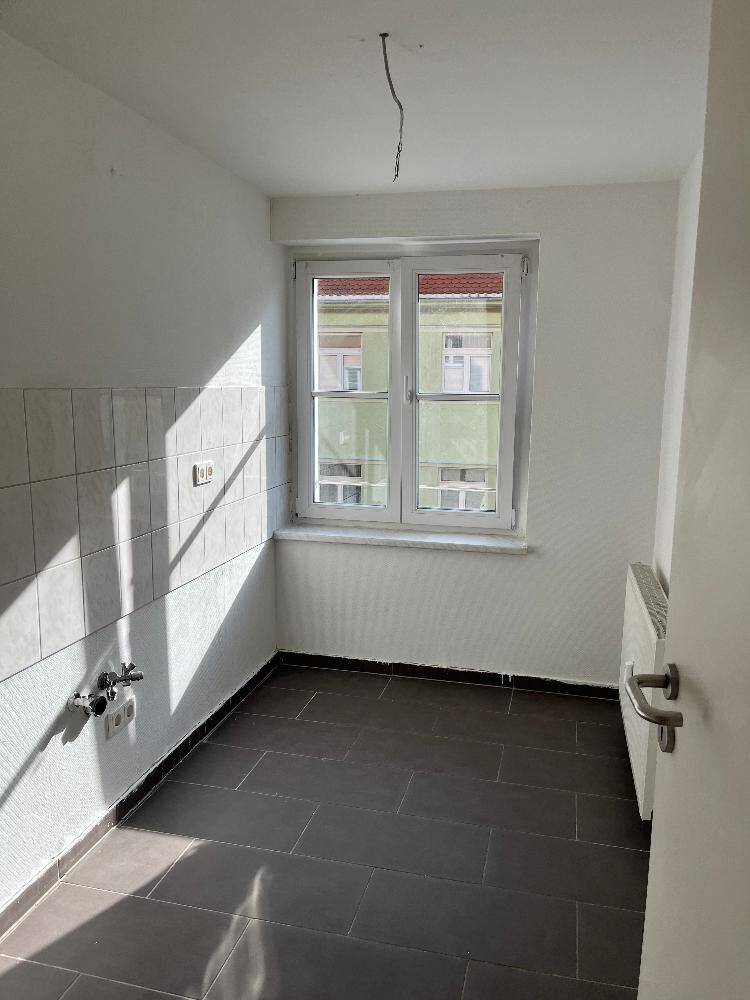 2 Raum Wohnung in ruhiger Lage 1. OG rechts