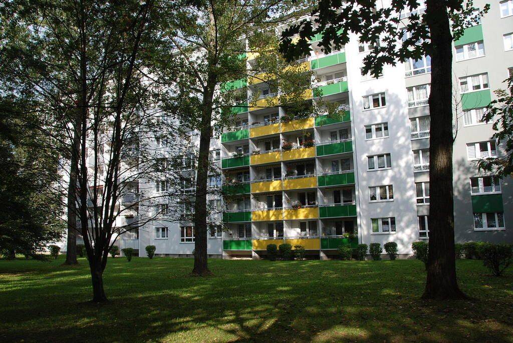 Ruhig gelegene Balkonwohnung mit Tageslichtbad – Chemnitz – Vorschaubild 5