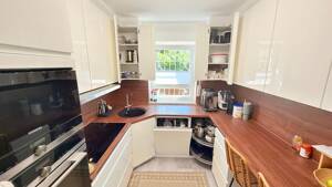 Umfassend modernisierte 4-Zimmer-Gartenwohnung mit Terrasse und Carport in Köln-Vogelsang – 50829 Köln – Vorschaubild 4