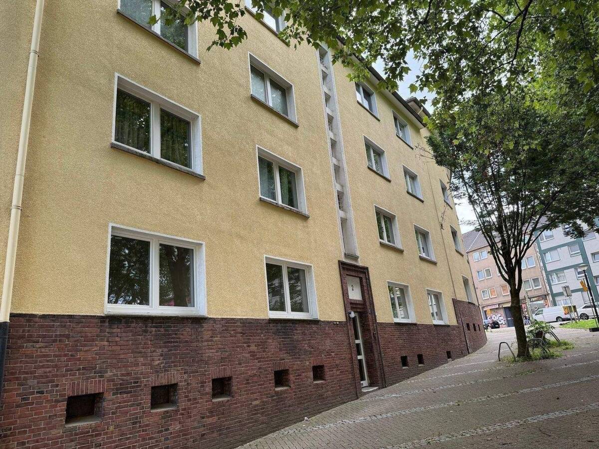Renovierte 2-Zimmer-Wohnung in Essen-Altendorf – 45143 Essen – Bild 1 von 9