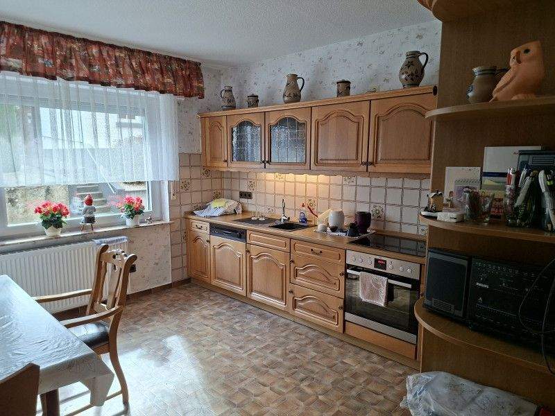 7-ZIMMERHAUS MIT 3 BÄDERN, 2 GARAGEN UND GROSSEM GARTEN. AUCH ALS MEHRGENERATIONENHAUS NUTZBAR. – Bornheim – Vorschaubild 6