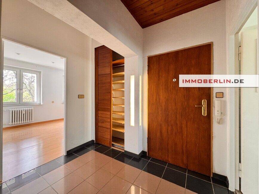 IMMOBERLIN.DE - Lichtdurchflutete Wohnung mit Südwestbalkon & Pkw-Stellplatz – Berlin – Vorschaubild 2