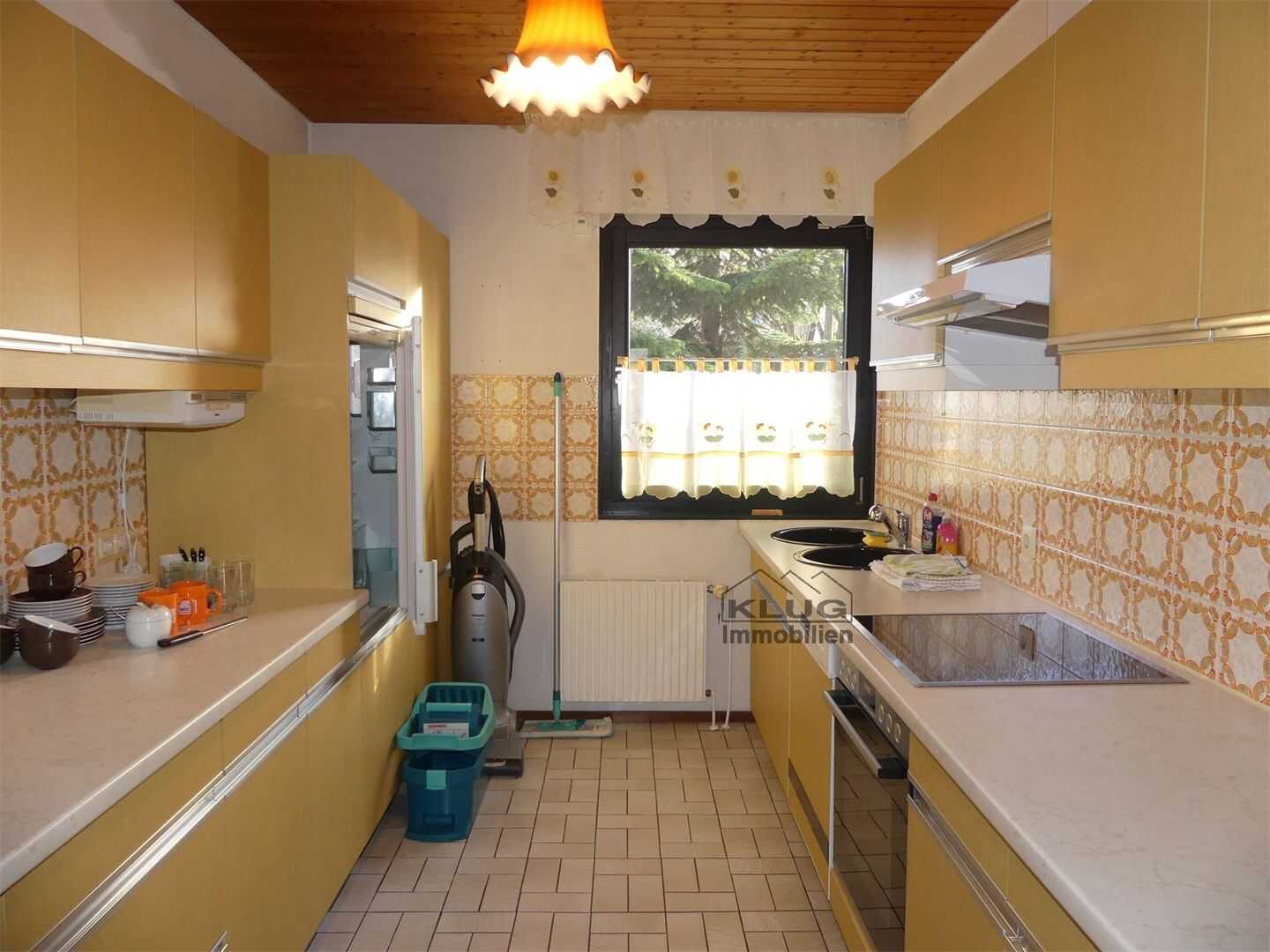 Hermsdorf! Ein besonderes Haus mit Innenpool, Kaminofen, gr. Terrasse u. zeitgemäßer Aufteilung! – Berlin – Vorschaubild 8