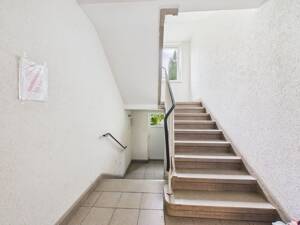 Möbliert, modernisiert, mittendrin: 2-Zimmer-Eigentumswohnung in Dortmund-Innenstadt West – 44137 Dortmund – Vorschaubild 2