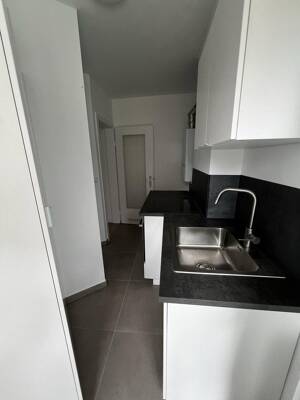 Neu renovierte 3 er WG in Stuttgart Ost 3.OG rechts – 70186 Stuttgart – Vorschaubild 9