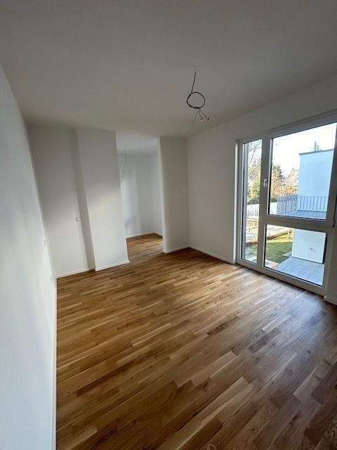 ZACK... VERLIEBT! Sonnenverwöhnte 4-Zimmer-Wohnung in Wohnanlage in kleiner Wohnanlage mit niveauvoller Nachbarschaft! – Nürnberg – Vorschaubild 2