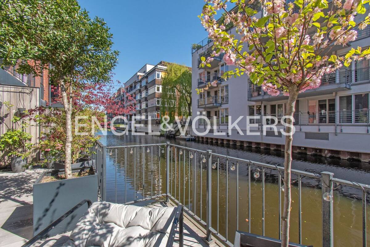 Exklusives Waterloft am Uhlenhorster Kanal - Modernes Maisonette-Wohnen. – 22085 Hamburg – Bild 1 von 9