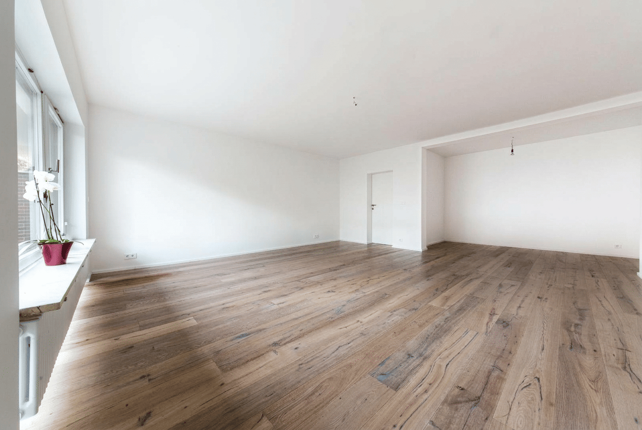 Kernsaniert & großzügig: Gartenwohnung mit 32 m² Terrasse und Privatgarten im Münchner Süden – München – Vorschaubild 2