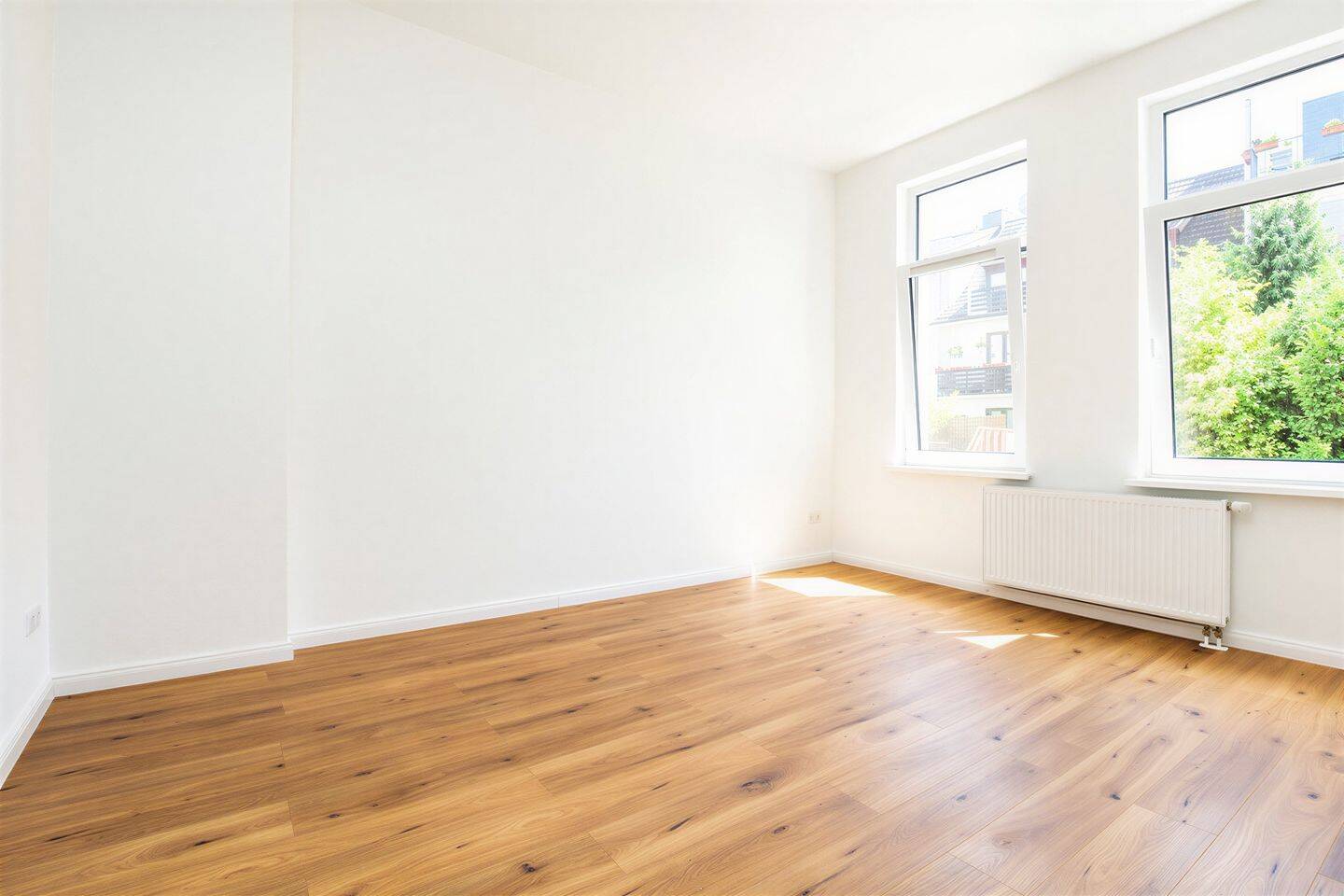 Provisionsfrei vom Eigentümer // Stilvolle Maisonette-Wohnung mit Garten in saniertem Altbremer Haus – Bremen – Vorschaubild 2