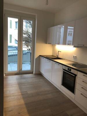 Wunderschöne, kernsanierte 3-Zimmer Altbauwohnung in bester Lage von Benrath – 49597 Düsseldorf – Vorschaubild 4