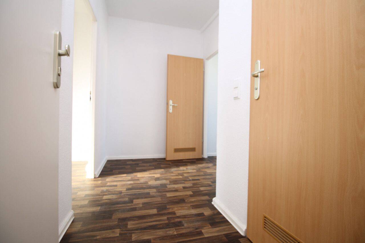 Ideal geschnittene Zweiraumwohnung, Balkon, beste Einkaufsmöglichkeiten – Leipzig – Vorschaubild 6