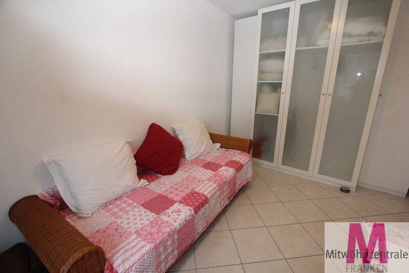 Schöne 3 Zimmerwohnung direkt an der Nürnberger Burg gelegen – Nürnberg – Vorschaubild 3