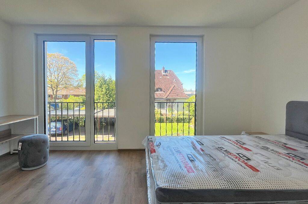 Neubau: Möbliertes Stadthaus in begehrter Lage von Meiendorf - 4WE verfügbar – Hamburg – Vorschaubild 6