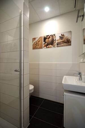 Smartes 1-Zimmer-Apartment, bequem möbliert & komplett ausgestattet, Innenstadt Offenbach – 63065 Offenbach am Main – Vorschaubild 5