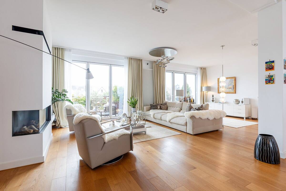 Exklusive Wohnung mit hochwertiger Ausstattung in begehrter Lage – 60385 Frankfurt am Main – Bild 1 von 9