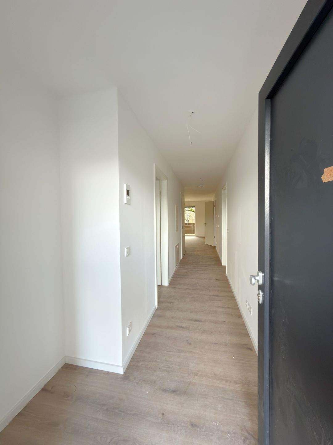 Exklusive 3-Zimmer-Neubauwohnung mit hochwertiger Ausstattung ~ Erstbezug ~ Tiefgarage ~ Aufzug ~ Sofortbezug! – Nürnberg – Vorschaubild 3