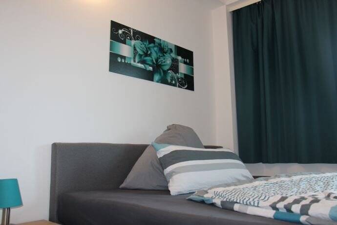 Boardinghouse - Apartments zur Kurzzeitmiete im Studio mit Küche in separatem Raum – Heilbronn – Vorschaubild 2