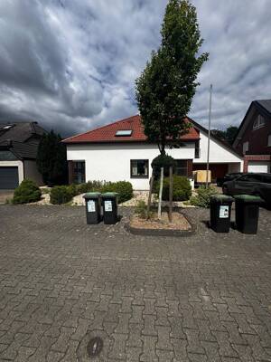 Großzügiges Haus mit ELW in bester, ruhiger Wohnlage PB/Sennelager – ideale Anbindung nach PB & Bielefeld