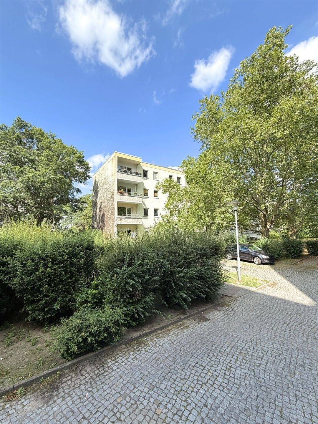 Tegel-Reinickendorf - 4 Zi - PROVISIONSFREI - 2,93 % Rendite - Kapitalanlage mit Südbalkon – Berlin – Vorschaubild 4