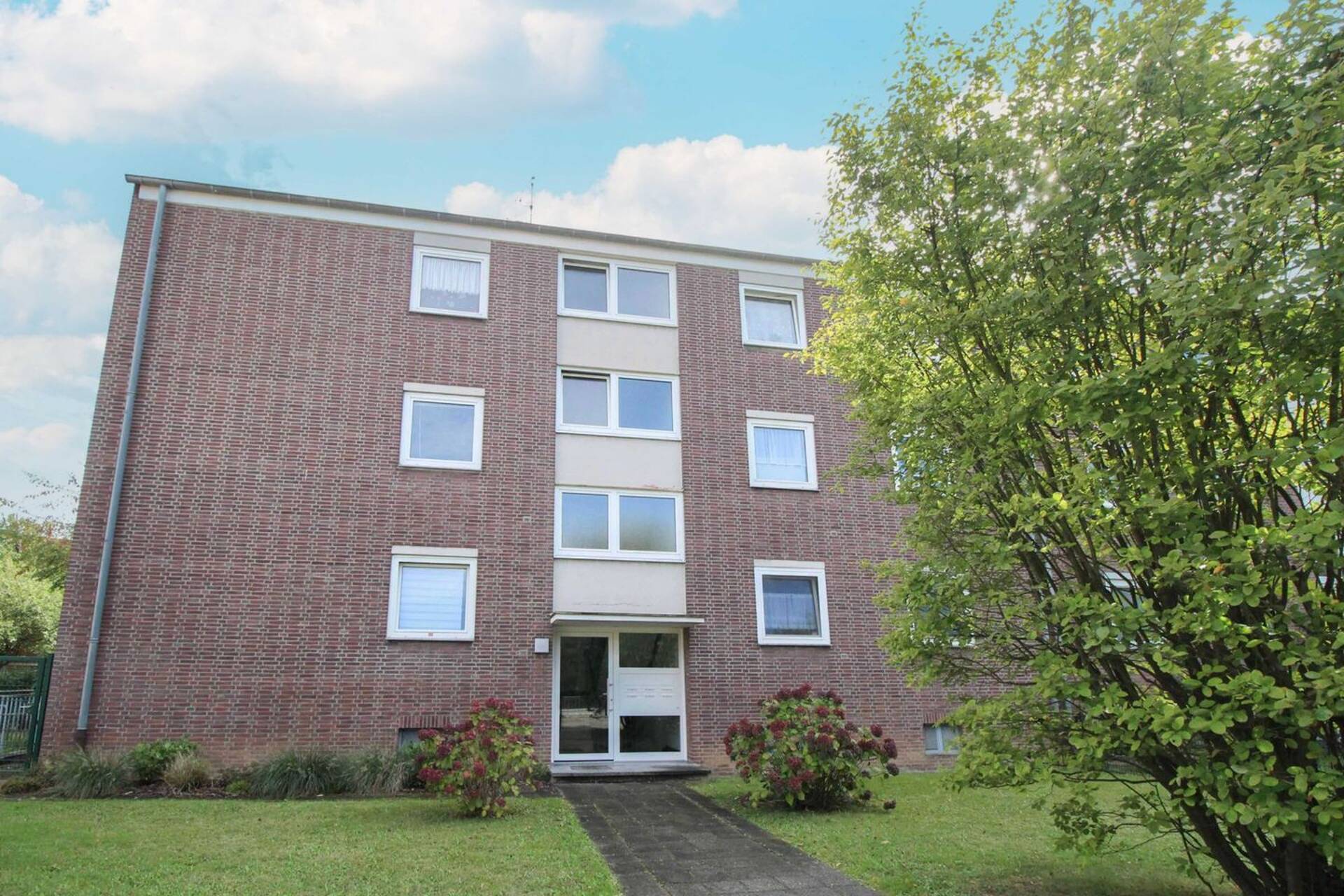 Etagenwohnung in 40595 Düsseldorf mit 65 m² kaufen