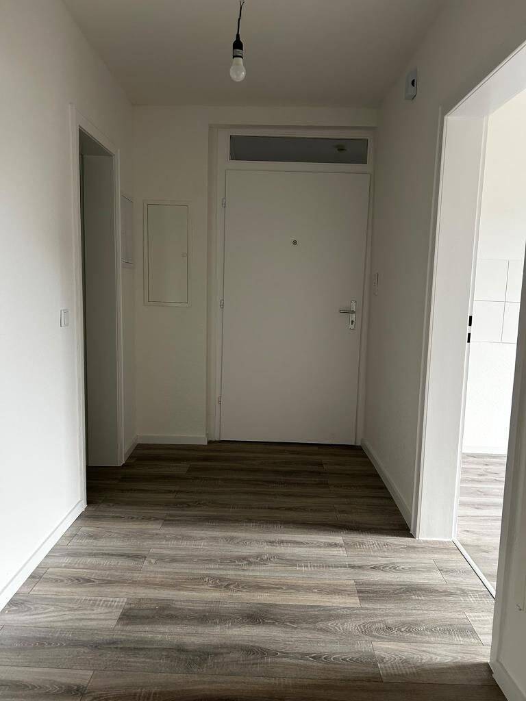 Frisch Saniert ! Reinklicken, verlieben, einziehen. / Newly renovated! Take a look, fall in love, mo – Essen – Vorschaubild 4