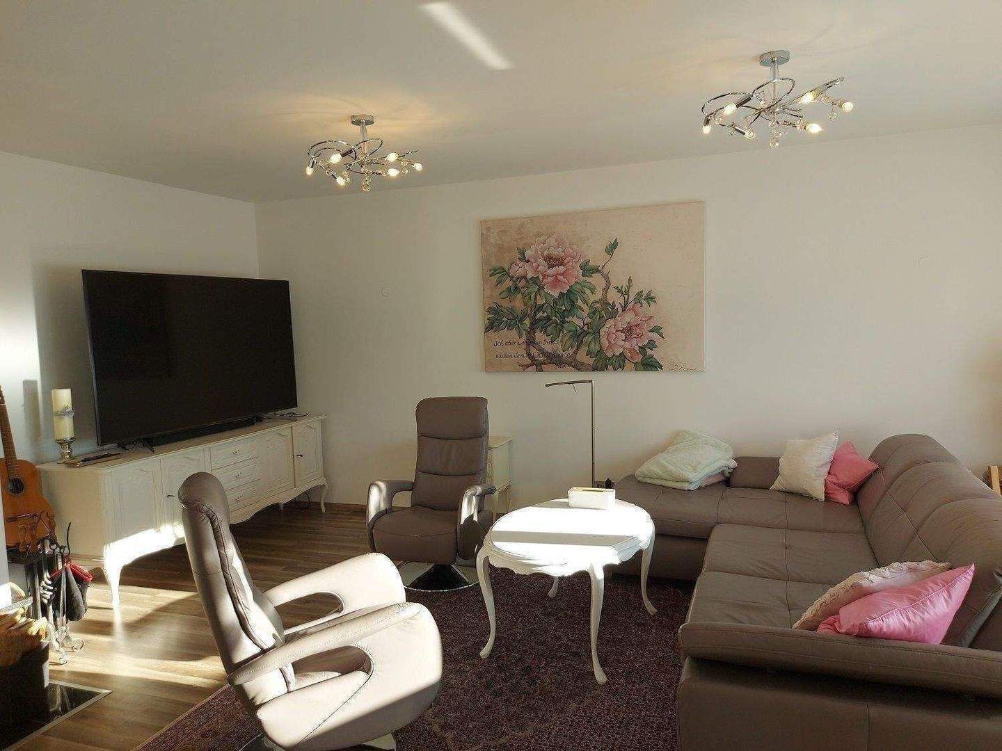 Schöne, große 4 Zimmerwohnung im 1 OG mit Kamin in Paderborn- Schloß Neuhaus, Baujahr 2015 – Paderborn – Vorschaubild 6