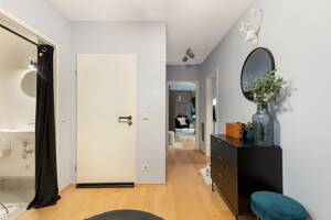 Kapitalanlage mit Qualität - Modernisierte Dachgeschosswohnung mit Kamin und West-Dachterrasse – 22175 Hamburg – Vorschaubild 2