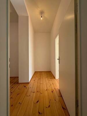 Voll renovierte 2-Zimmer-Altbauwohnung mit Balkon & Aufzug - Bezugsfrei & provisionsfrei! – 13088 Berlin – Vorschaubild 7