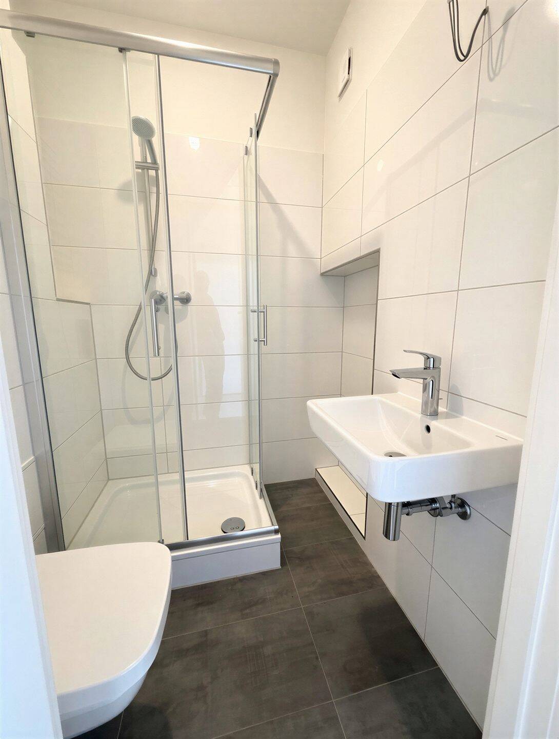 Sanierte und bezugsfreie 1-Zimmer-Wohnung in Wilmersdorf – Berlin – Vorschaubild 5