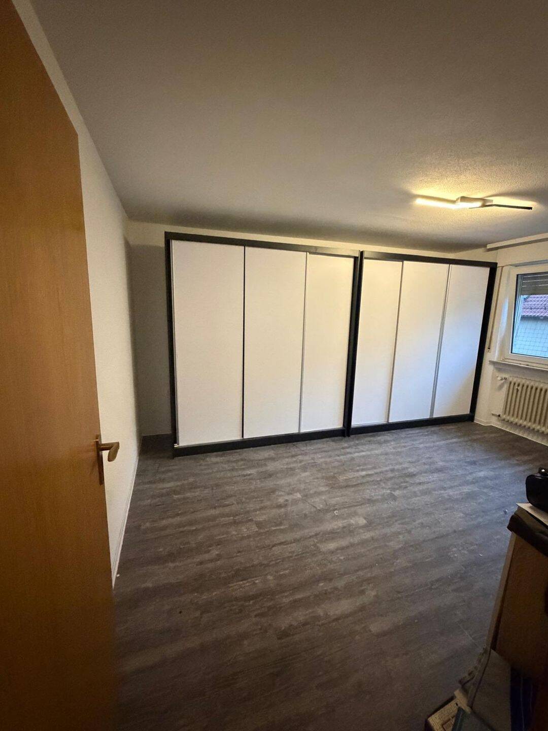 Modernisierte 3-Zimmer-Wohnung (76m²) mit großem Balkon - Nähe Porsche und Bosch – Stuttgart – Vorschaubild 5