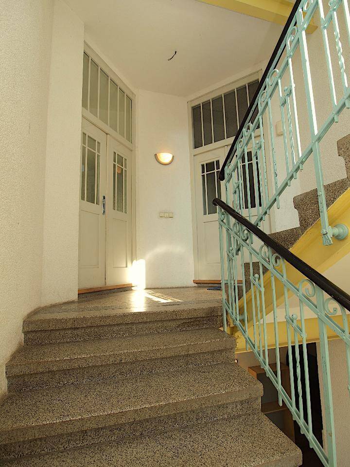 Erstbezug nach Sanierung! WG-geeignet + Wohnen am Campus... 2 Zimmer + EBK + Balkon + Bad mit Wanne + Gäste-WC+ schöner Garten – Chemnitz – Vorschaubild 5