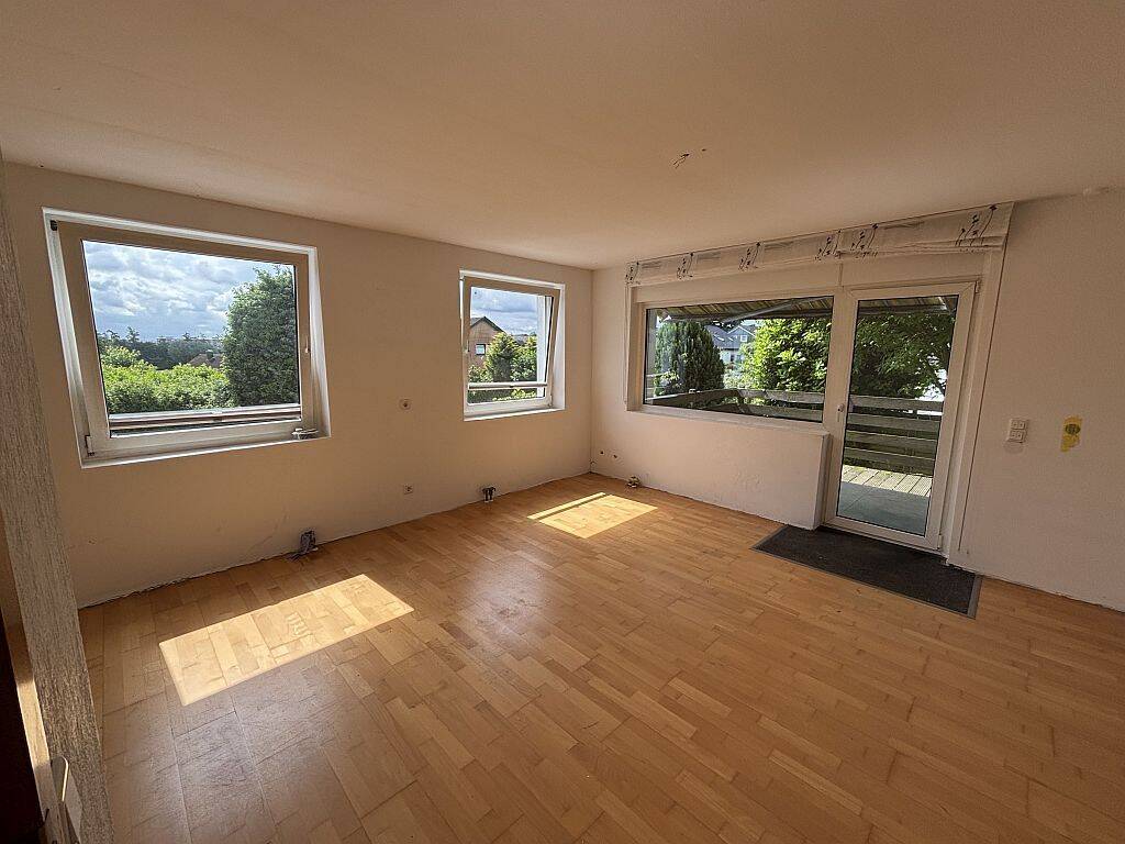 Helle und freundliche 5-Zimmer-ETW mit Garten, Terrasse und 2 Stellplätzen ! – Mettmann – Vorschaubild 3