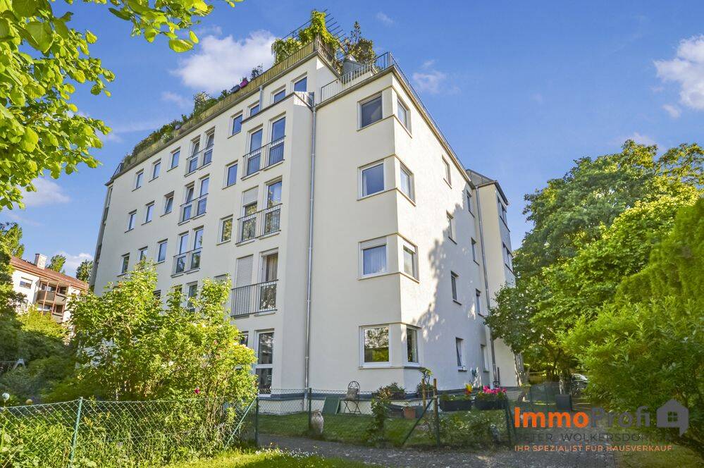 Exklusive 4-ZKB Wohnung in Top-Lage mit barrierefreiem Zugang und eigenem Gartenanteil