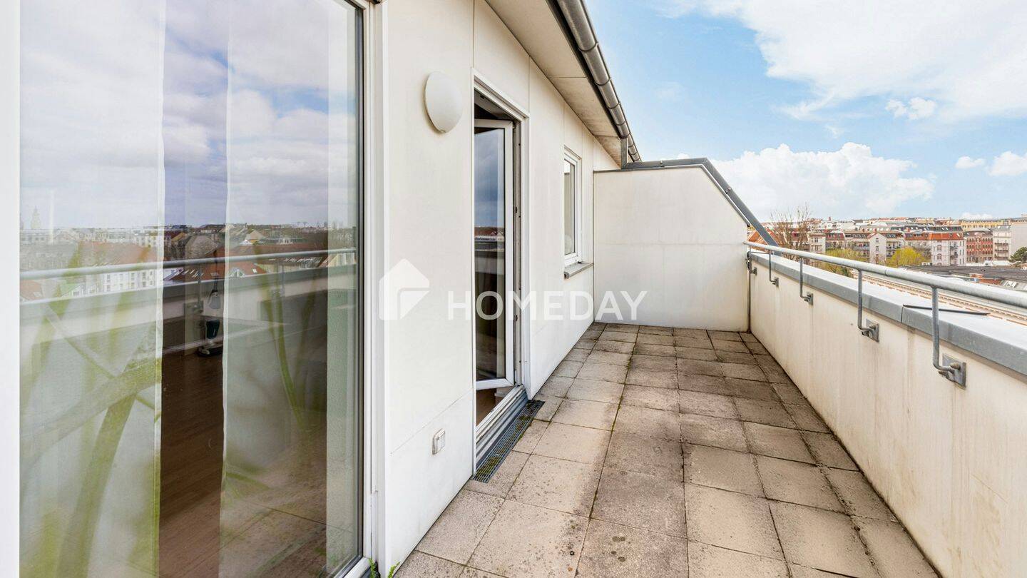 Stilvolle 2-Zimmer-Penthouse-Wohnung mit traumhafter Dachterrasse und Tiefgaragenplatz – Leipzig – Vorschaubild 2