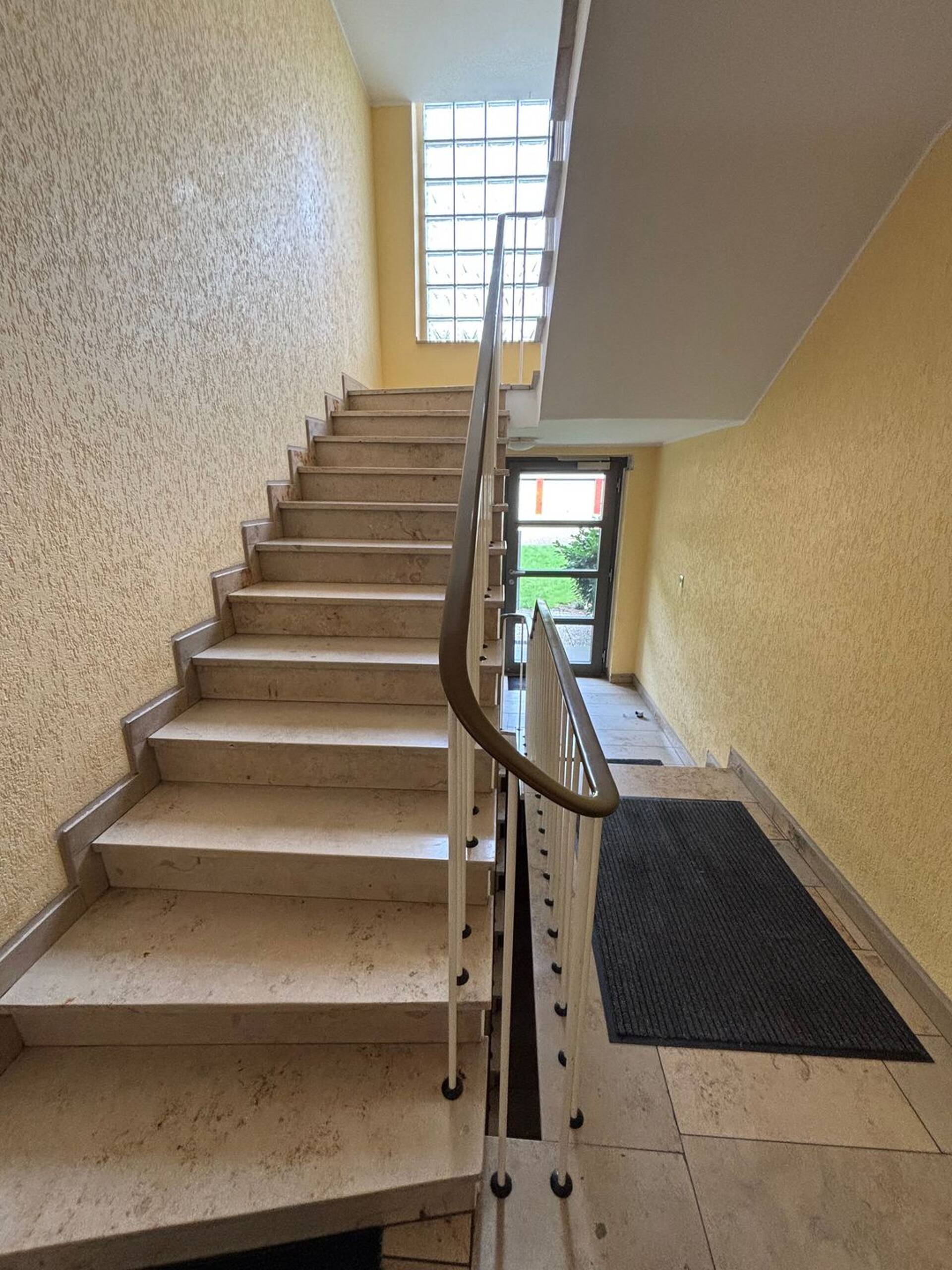 Etagenwohnung in 47809 Krefeld mit 95 m² kaufen