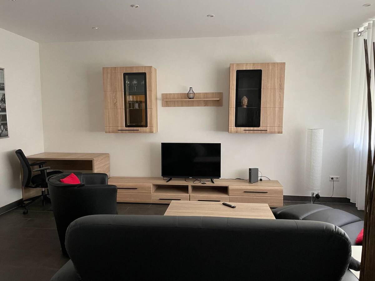 LIFESTYLE IN S-MÜHLHAUSEN - Moderne 2 - Zimmer Wohnung - 2456 – 70378 Stuttgart – Bild 1 von 6