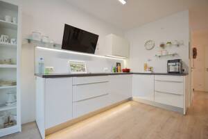 Neuwertige und großzügige Dreiraumwohnung mit Terrasse und Garage in Weilerswist / Lommersum – 53919 Weilerswist – Vorschaubild 4
